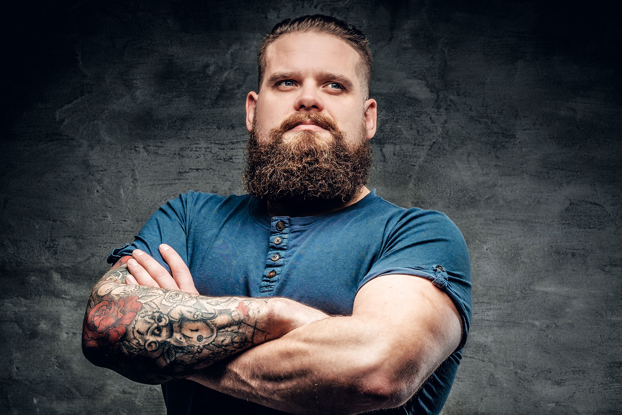 Mężczyzna z brodą, ilustracja do artykułu