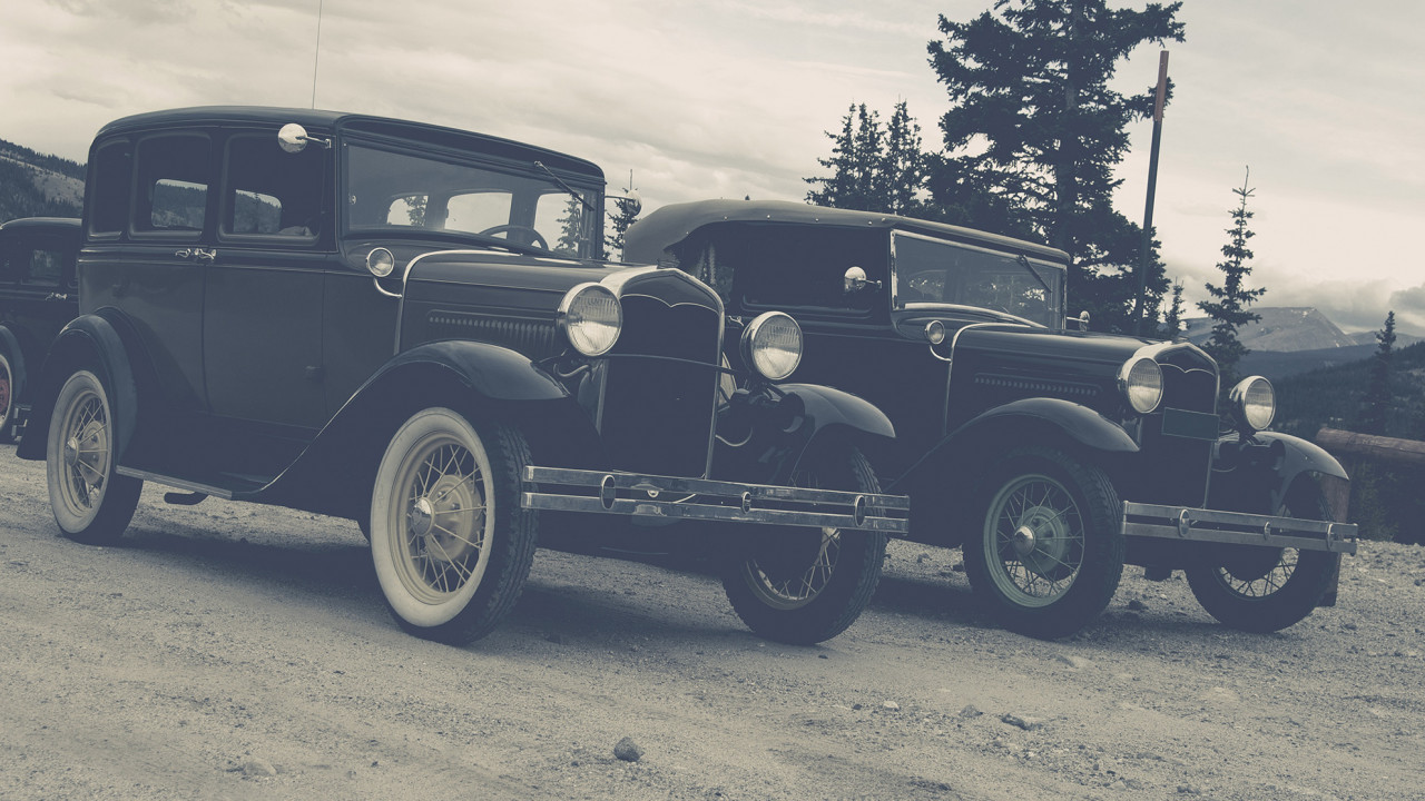 Old timery, ilustracja do artykułu o żółtych tablicach